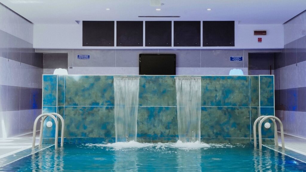 hotel_modena_resort_formigine_piscina_interna